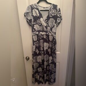 NWOT Floral Wrap Dress in Grey and White